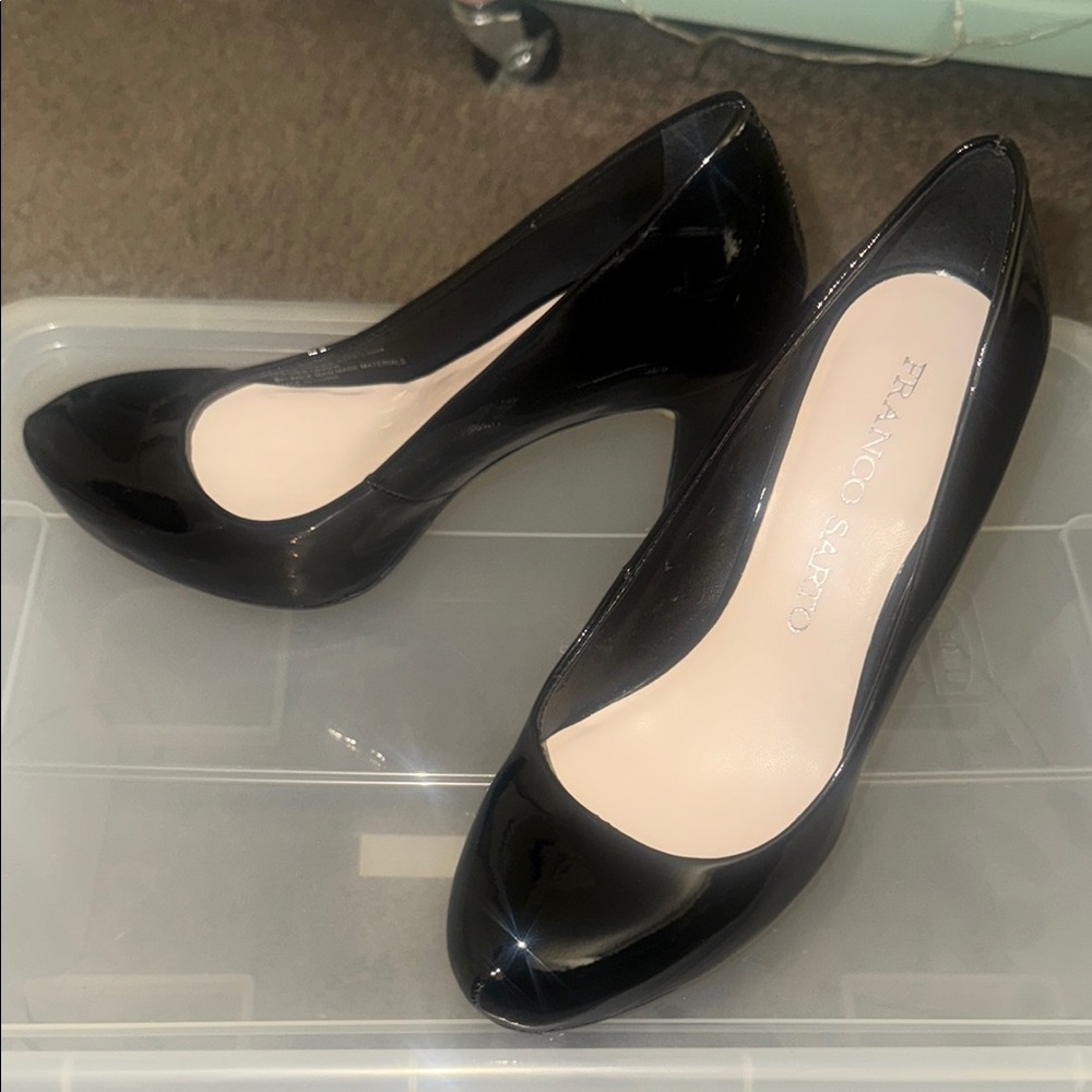 Franco Sarto Black Patent Platform Heels Sleek Design Size 5 (like new)